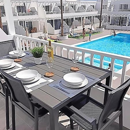 2 Bedroom Atlantic View Apartment Puerto del Carmen  Exteriör bild